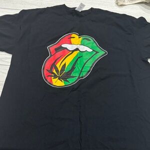 Gildan Black Tee with Colorful Lips Design